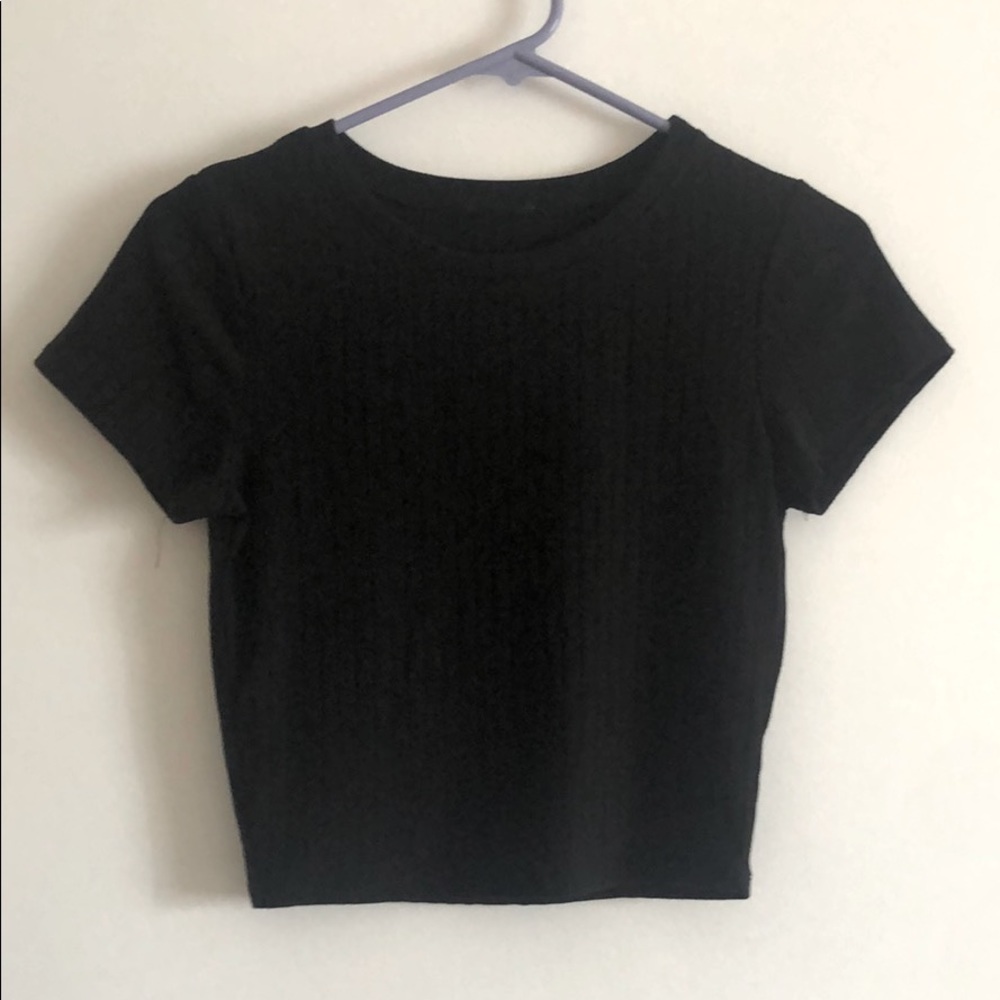 black cropped top